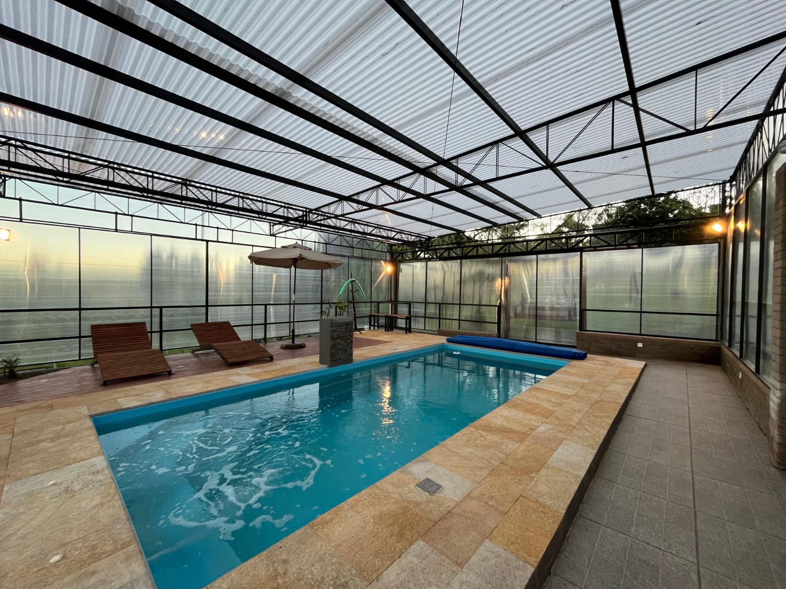 Piscina térmica exterior
